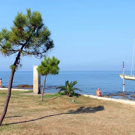 With A Parking Space - 2539