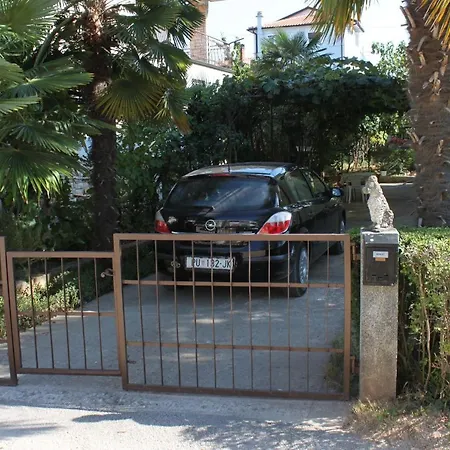 With A Parking Space - 2539