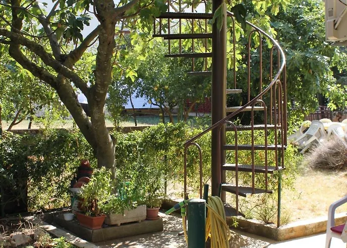 With A Parking Space - 2539