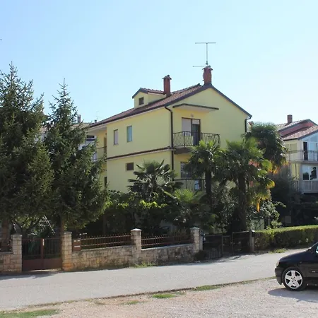 With A Parking Space - 2539 Apartman Umag