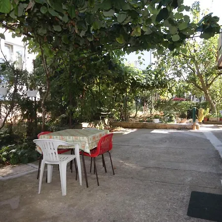 With A Parking Space - 2539